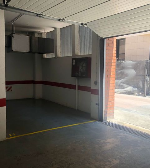 Foto 2 de Garaje en venta en Passatge de Saladrigas, 6, El Poblenou, Barcelona Capital