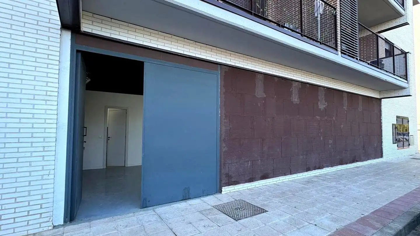 Local commercial à louer à Avenida de Castilla, imagen 8