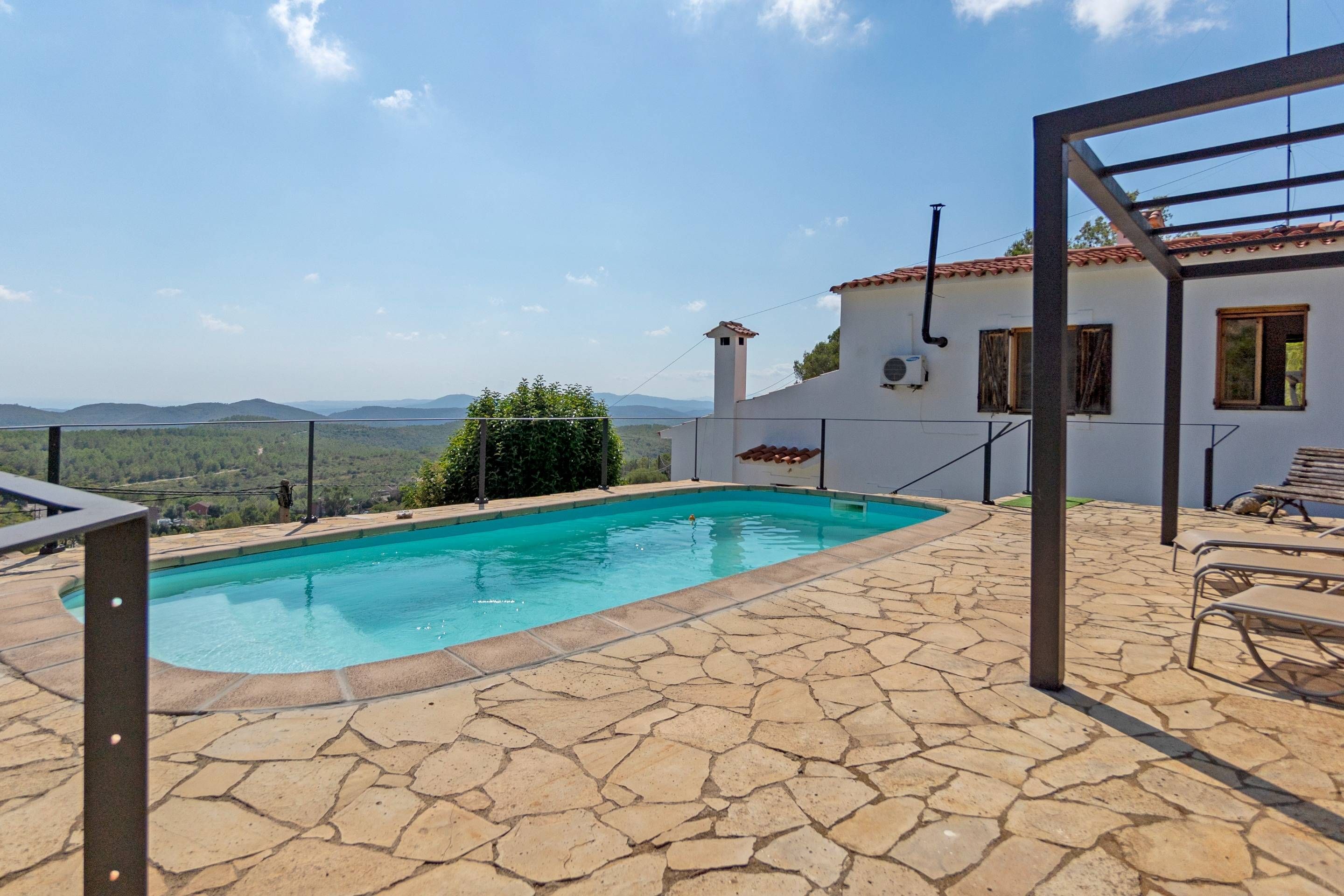 Piscina de Casa o xalet en venda en Olivella amb Aire condicionat, Calefacció i Jardí privat