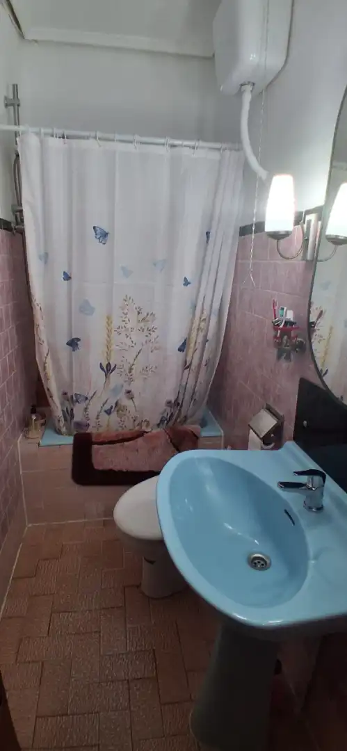 Bathroom of Flat for sale in Pobles del Sud