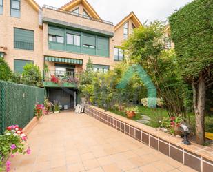 Garden of Single-family semi-detached for sale in Oviedo   with Heating, Private garden and Parquet flooring