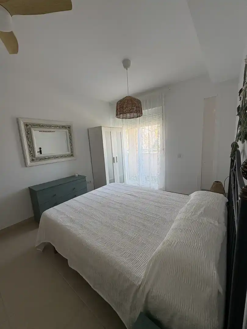 Schlafzimmer von Wohnung zur Miete in Carboneras mit Klimaanlage, Schwimmbad und Möbliert