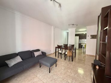 Flat with lift to rent in Calle Bentaguaire
