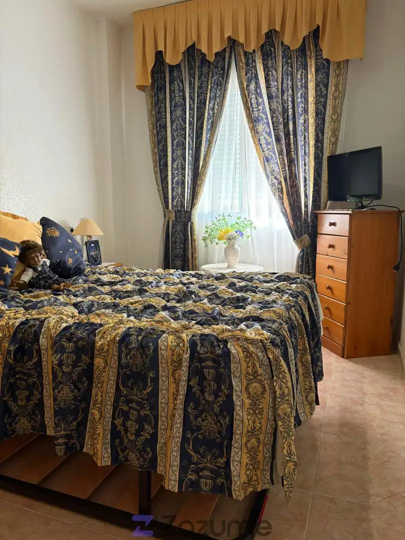 Habitación de Piso de alquiler en Torrevieja con Terraza, Amueblado y Lavadora