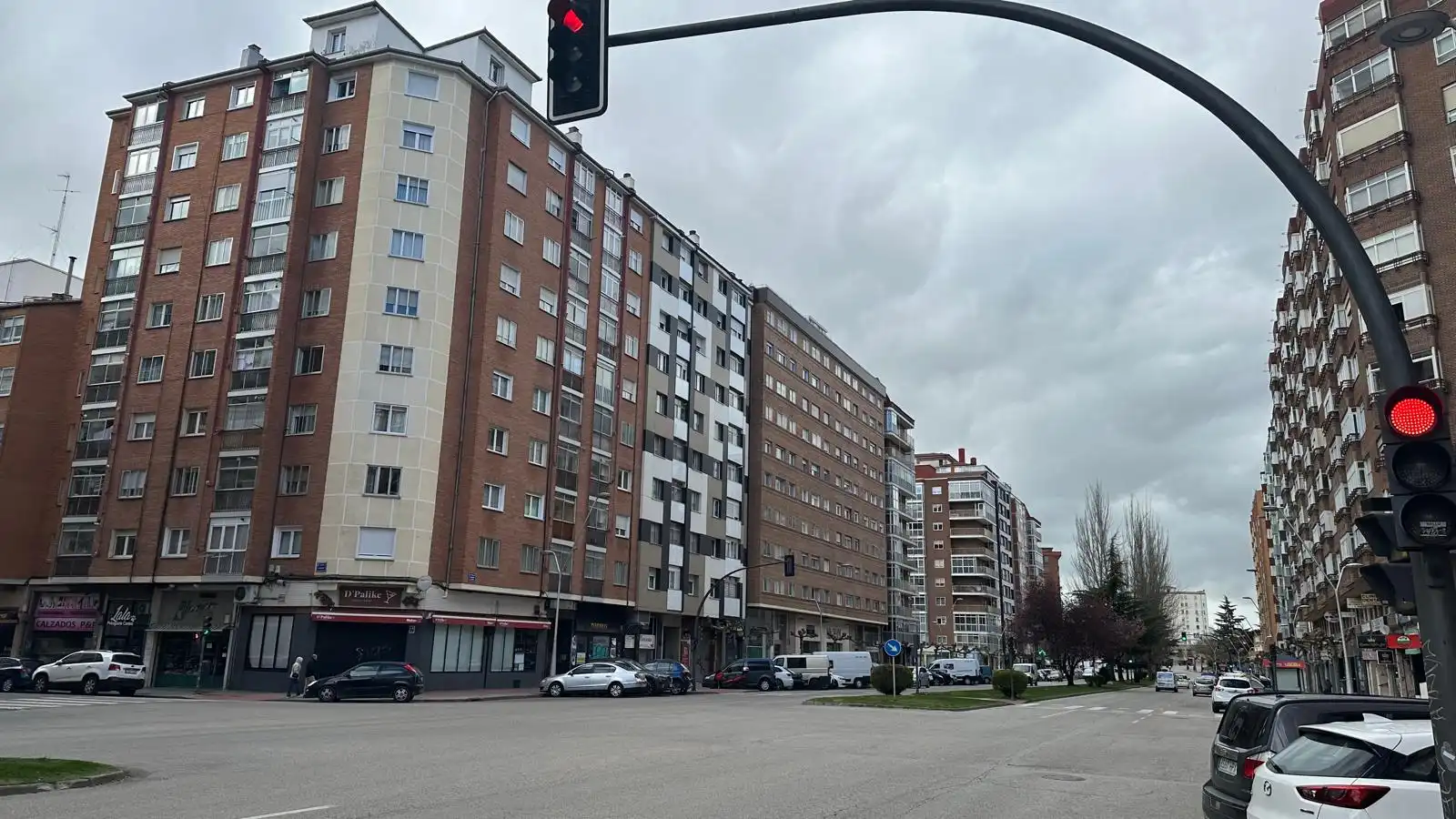 Vista exterior de Piso en venta en Burgos con Calefacción, Parquet y Amueblado