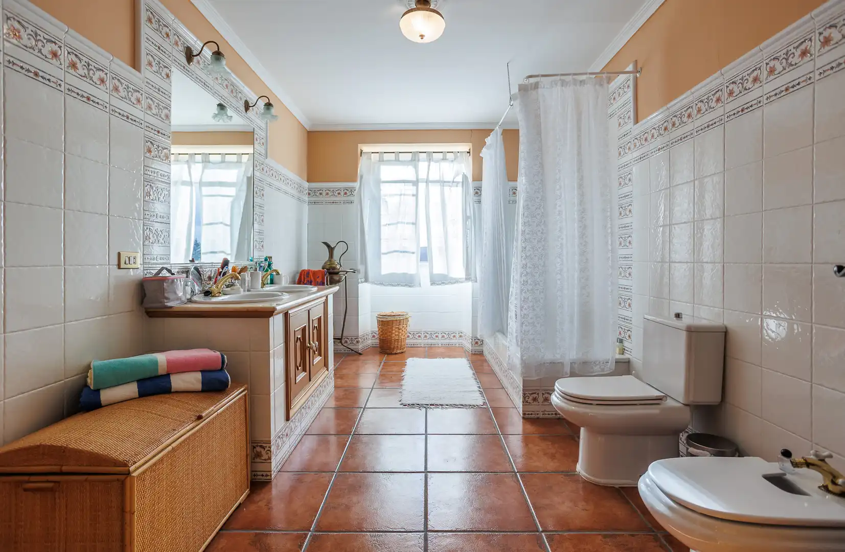 Baño de Casa o chalet en venta en Lugo con Jardín privado, Terraza y Amueblado