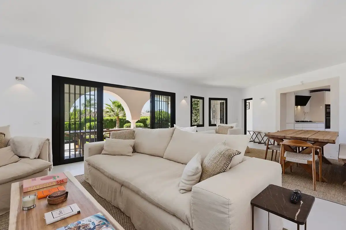 Sala d'estar de Casa o xalet en venda en Marbella Centro