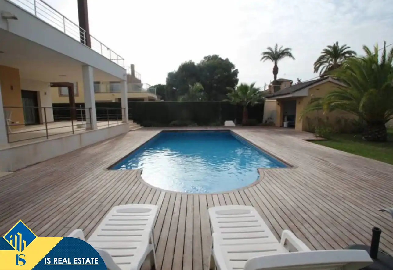 Piscina de Casa o chalet de alquiler en Orihuela con Aire acondicionado, Calefacción y Jardín privado