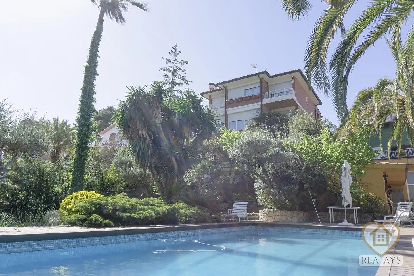 Piscina de Casa o chalet en venta en Vallirana con Jardín privado, Terraza y Trastero