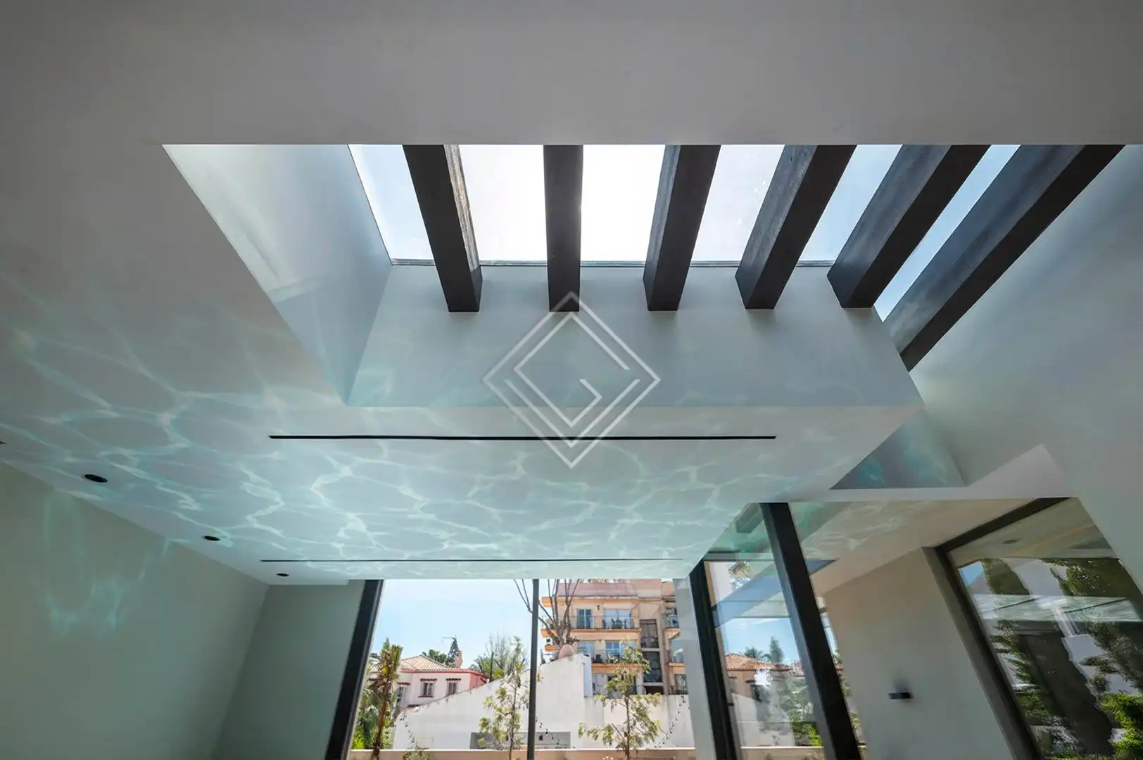 Chalet con piscina en venta en Milla de Oro, imagen 23