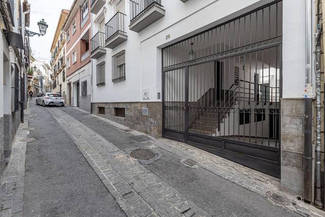 Garaje en Venta en Calle AGUA DE CARTUJA, 36 en San Ildefonso