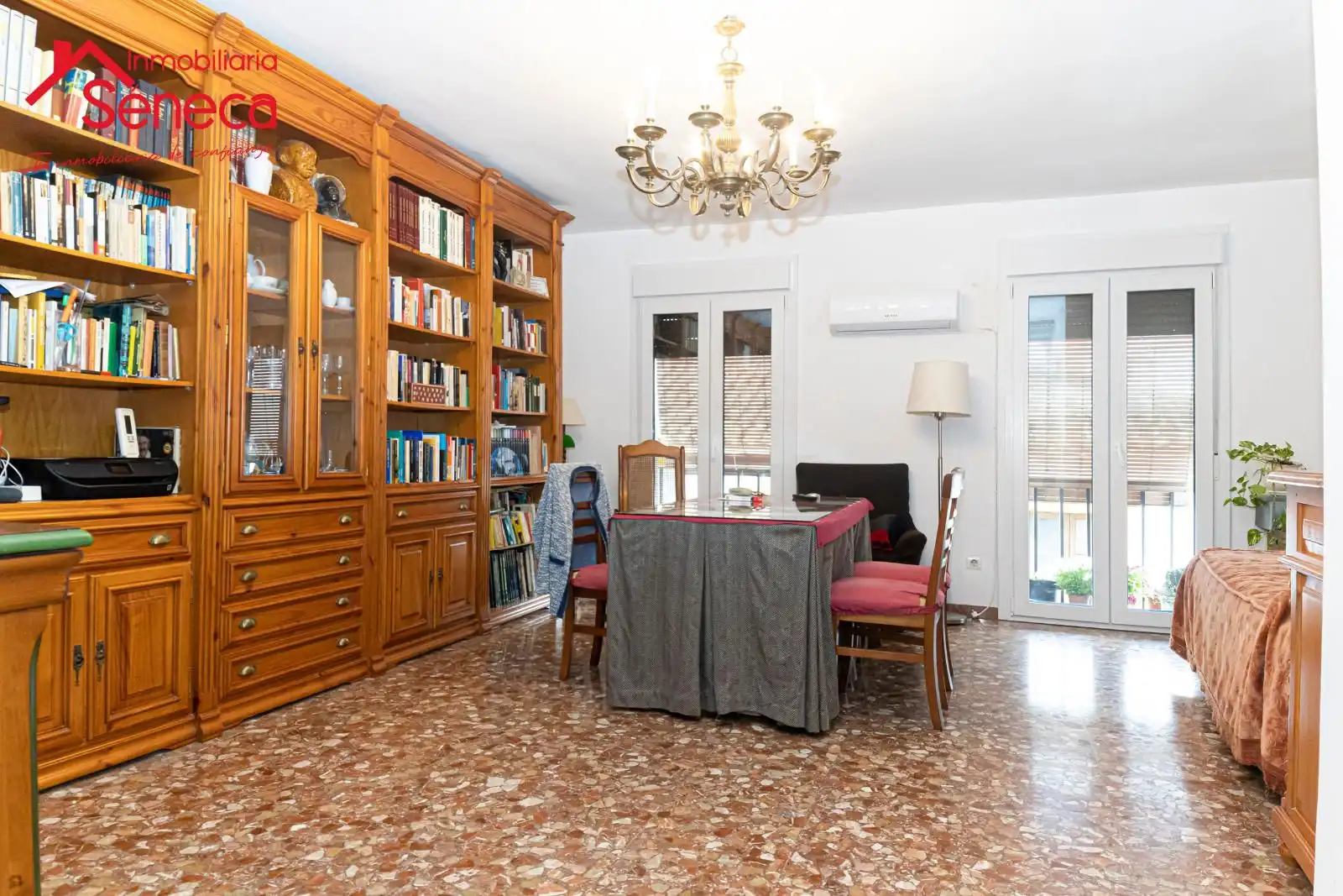 Wohnzimmer von Wohnung zum Verkauf in Córdoba mit Klimaanlage, Heizung und Terrasse