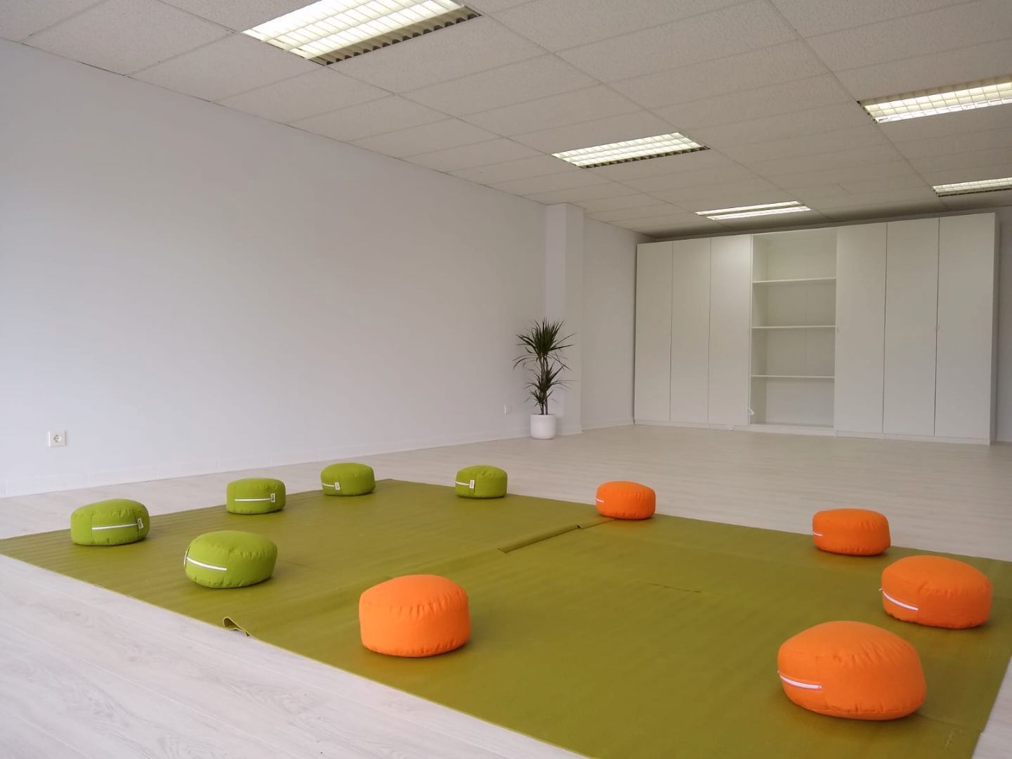 Office to rent in Oiartzun  with Air Conditioner and Internet