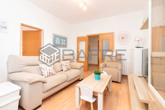 Piso en Venta en Calle Tomelloso en Almendrales