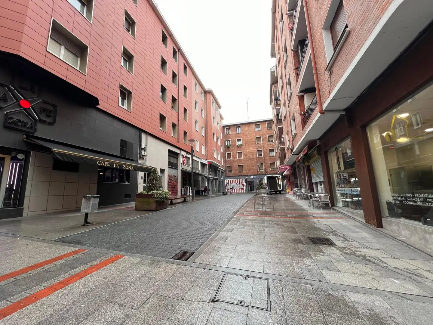 Vista exterior de Local de alquiler en Basauri 