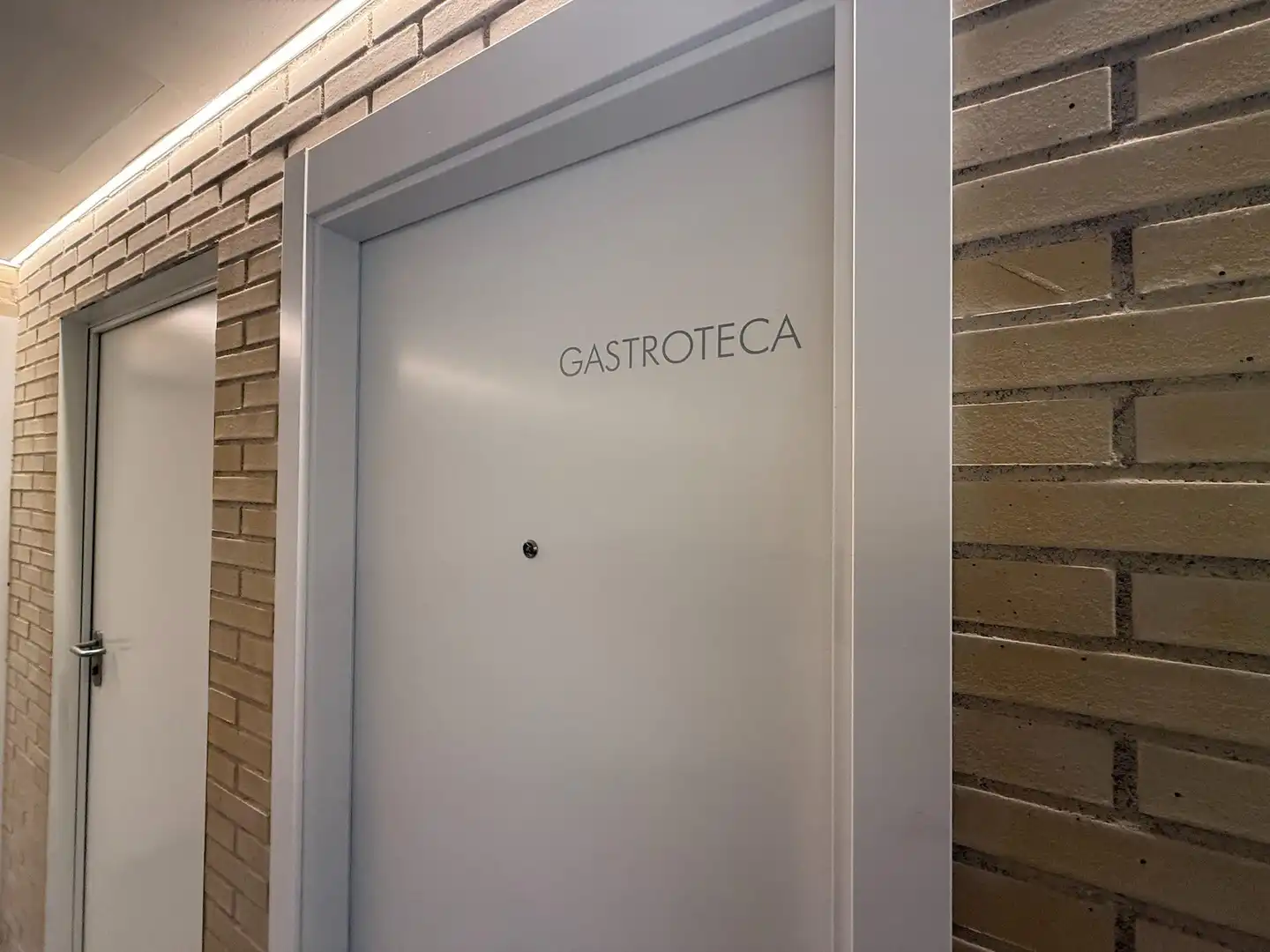 Ático en venta en Zaragoza con Calefacción, Terraza y Trastero