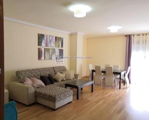 Living room of Flat to rent in Cáceres Capital  with Air Conditioner, Terrace and Swimming Pool