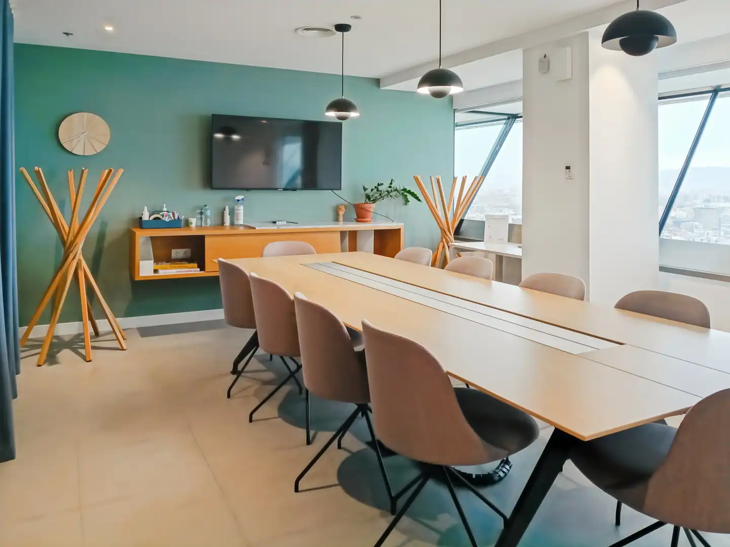 Büro zur Miete in Barcelona mit Klimaanlage, Heizung und Möbliert
