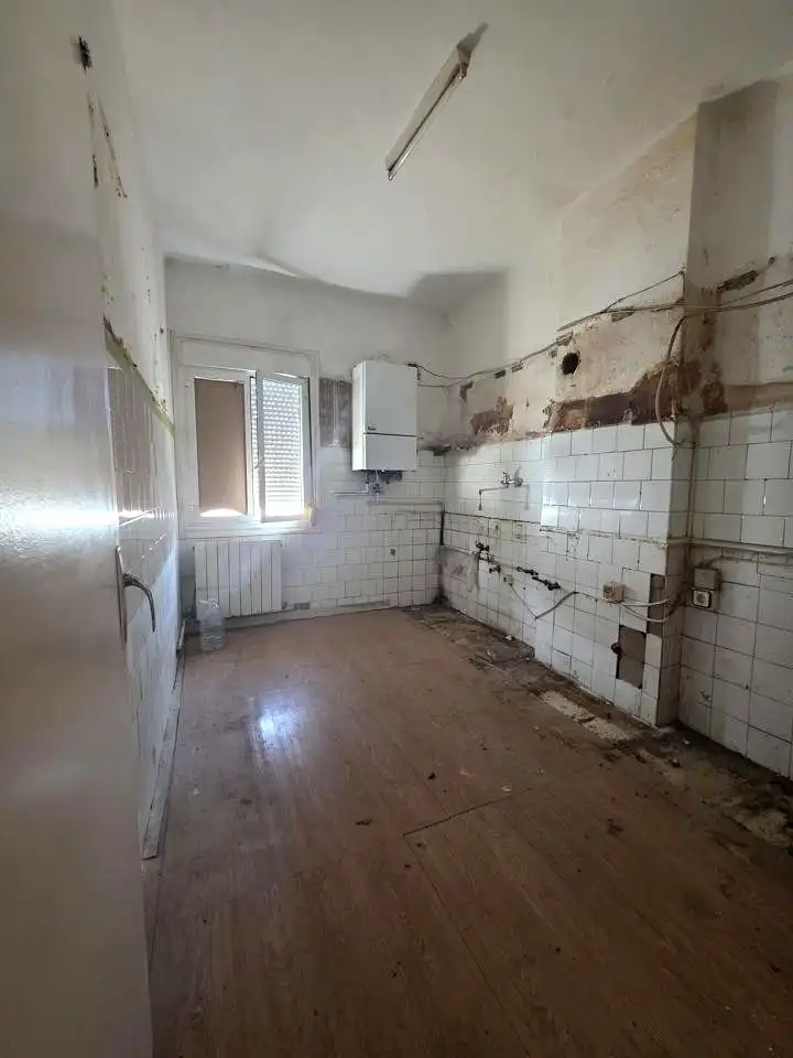Cuina de Apartament en venda en  Logroño amb Calefacció