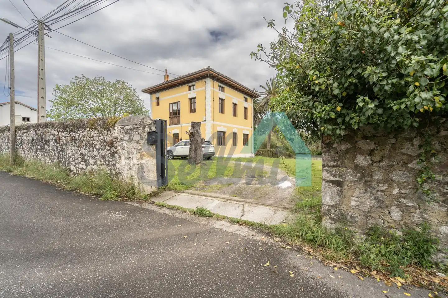 Vista exterior de Casa o chalet en venta en Llanes con Calefacción, Jardín privado y Parquet