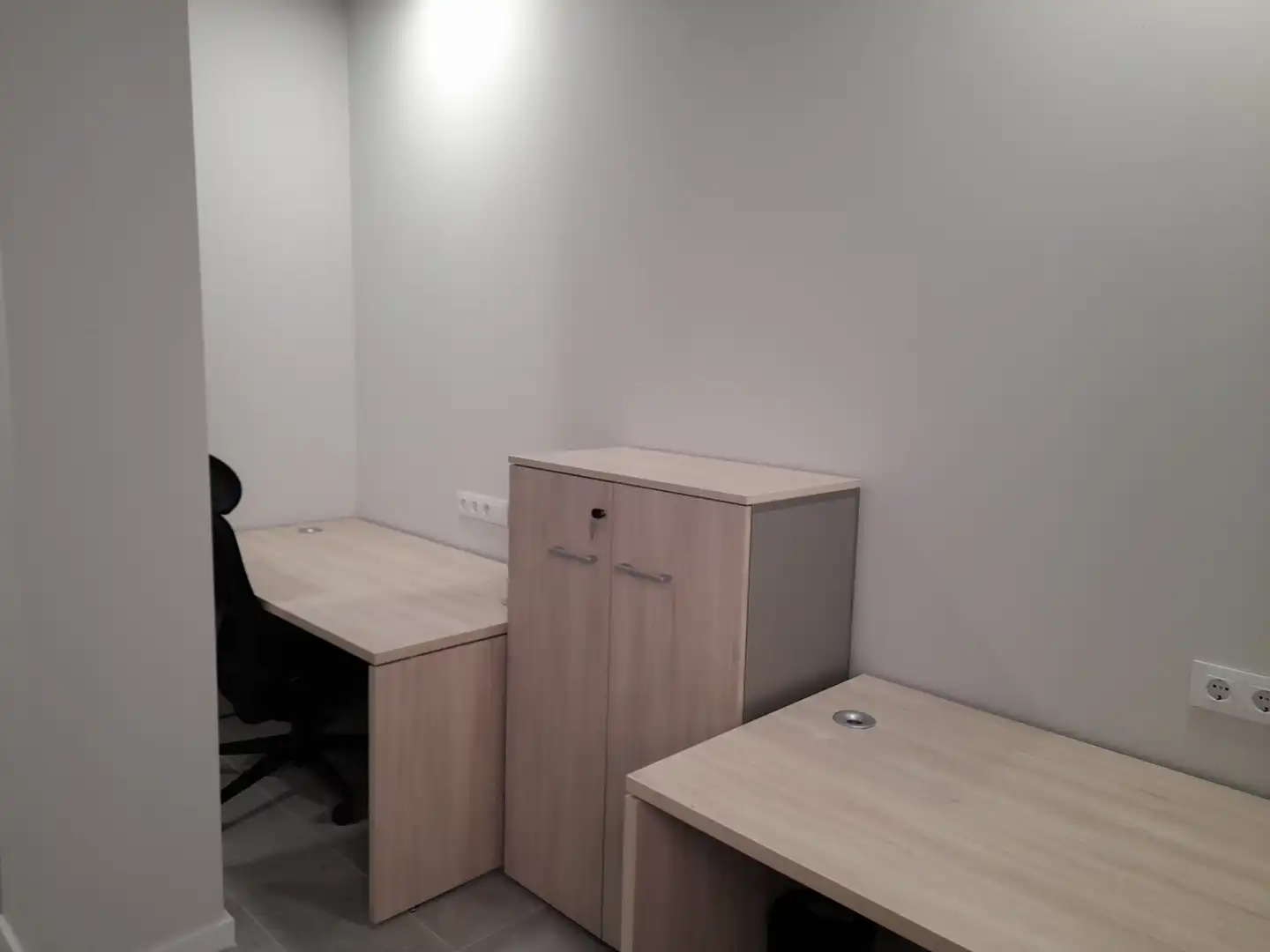 Büro zur Miete in L'Hospitalet de Llobregat mit Klimaanlage, Heizung und Terrasse