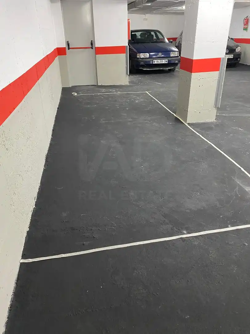 Aparcament de Garatge en venda en Madrid