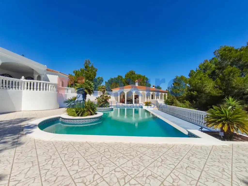 Piscina de Casa o xalet de lloguer en Sant Josep de sa Talaia amb Aire condicionat, Jardí privat i Terrassa