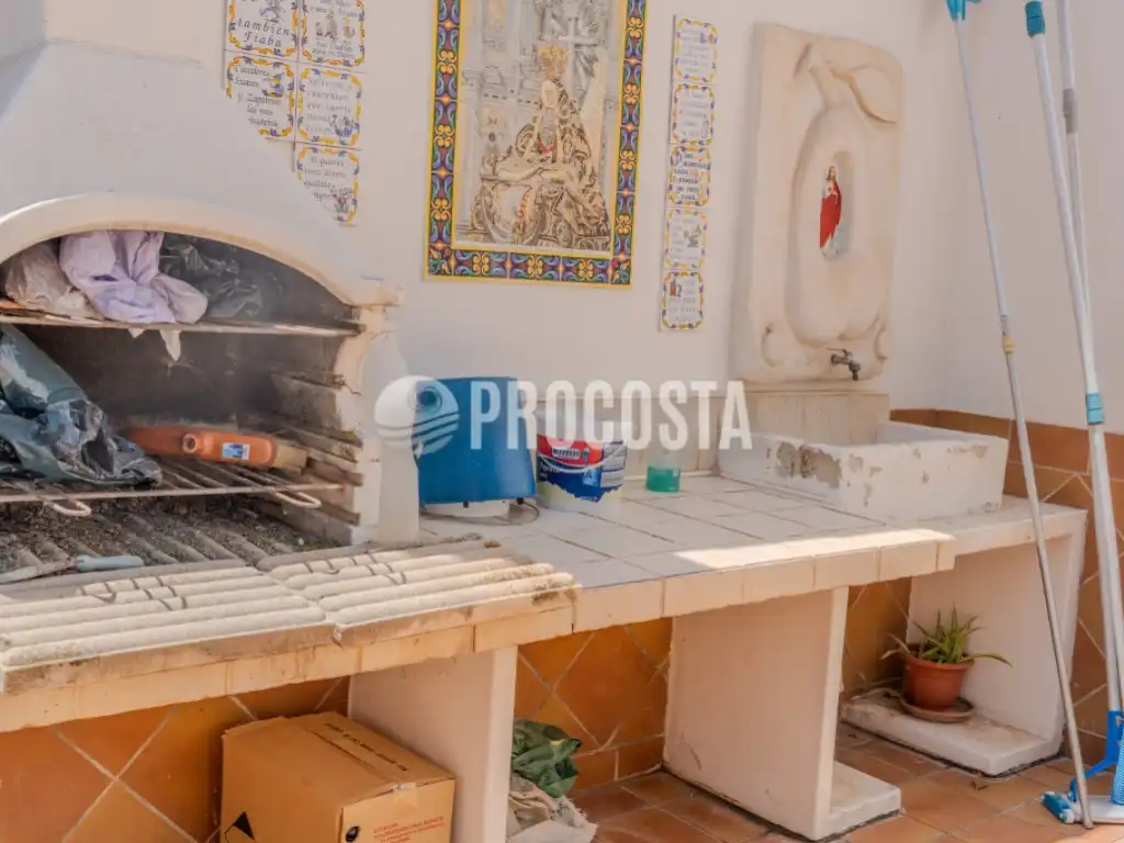 Casa o xalet en venda en Fuente Vaqueros amb Aire condicionat, Jardí privat i Terrassa