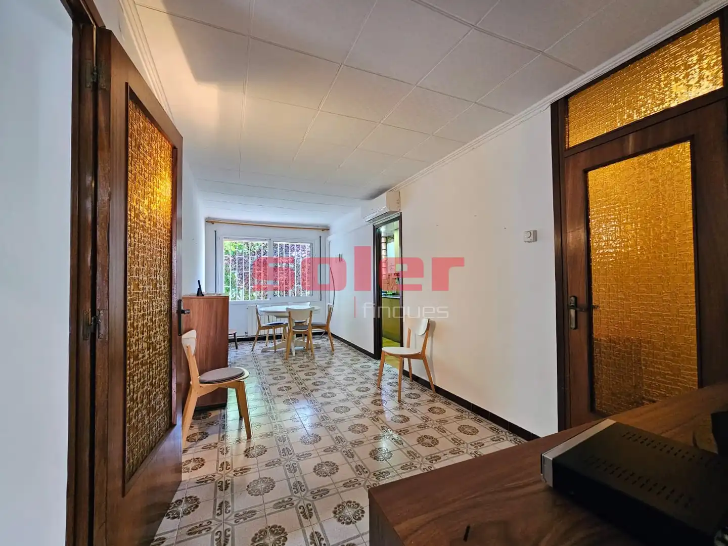 Exterior view of Flat for sale in Barcelona  with Air Conditioner, Heating and Storage room