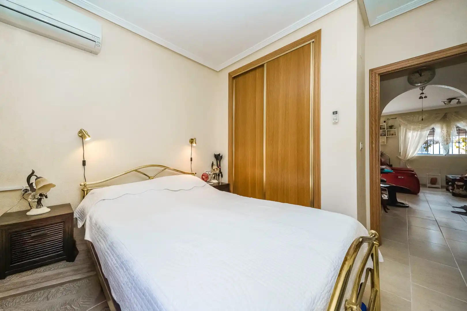 Dormitori de Casa adosada en venda en Orihuela amb Aire condicionat, Terrassa i Traster