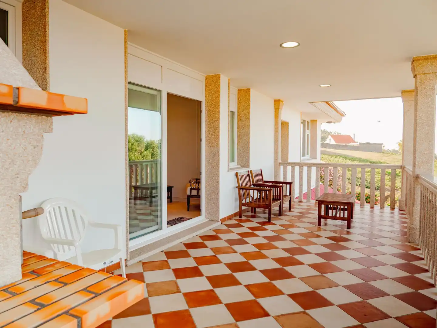 Terrassa de Casa o xalet en venda en Carballo amb Aire condicionat, Calefacció i Jardí privat