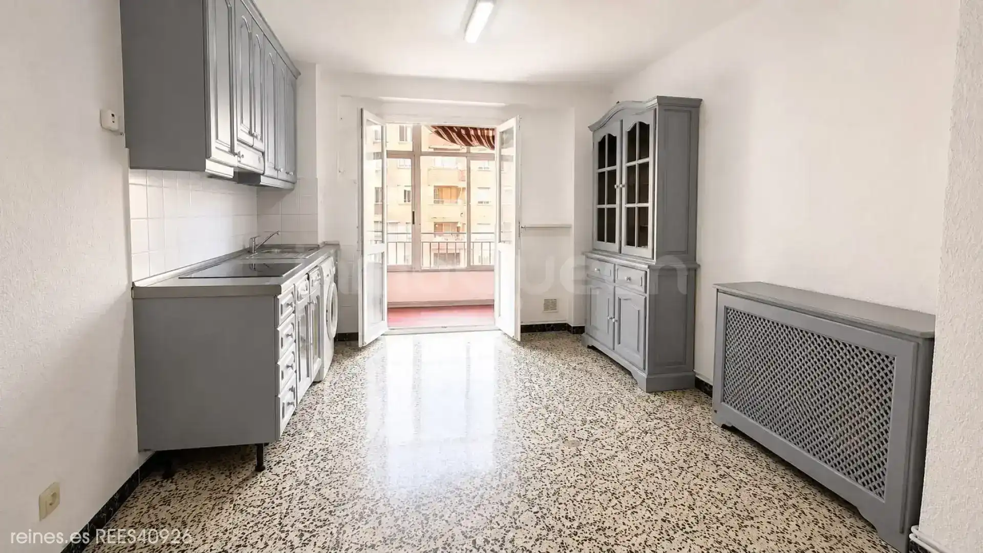 Kitchen of Flat for sale in Zaragoza  with Heating