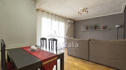 Foto 2 de Piso en venta en Caballería Española, Alcalá de Henares
