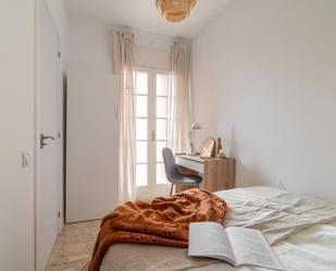 Bedroom of Apartment to share in  Barcelona Capital  with Furnished, Oven and Microwave