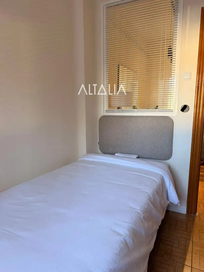 Bedroom of Flat for rent in Cuenca  with Heating and Furnished
