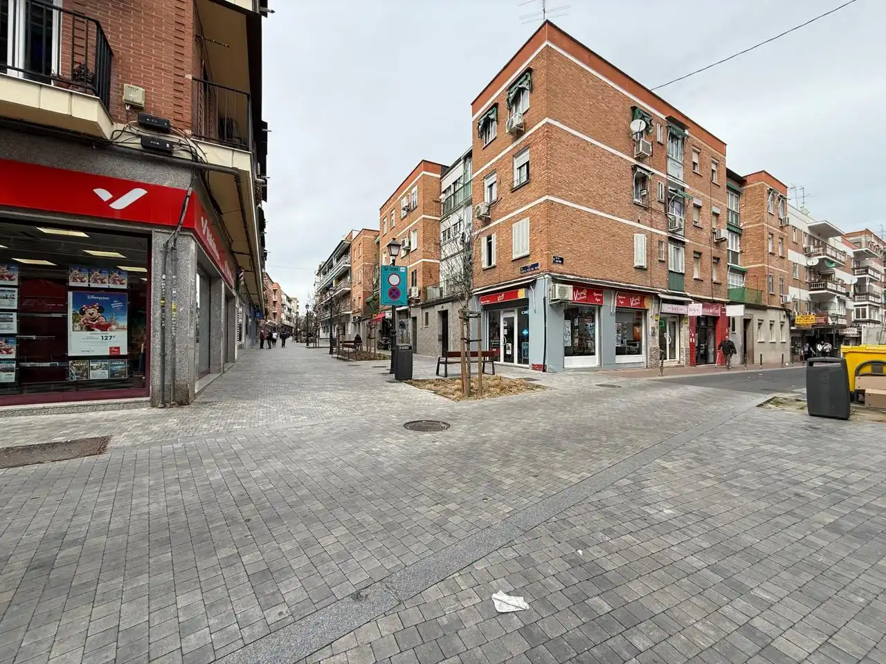 Vista exterior de Planta baixa en venda en Madrid amb Calefacció