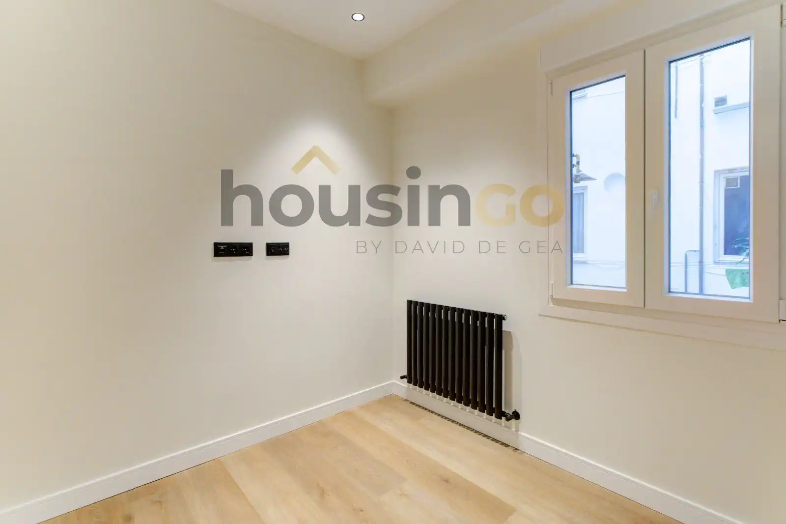 Flat for sale in Madrid  with Air Conditioner, Heating and Oven