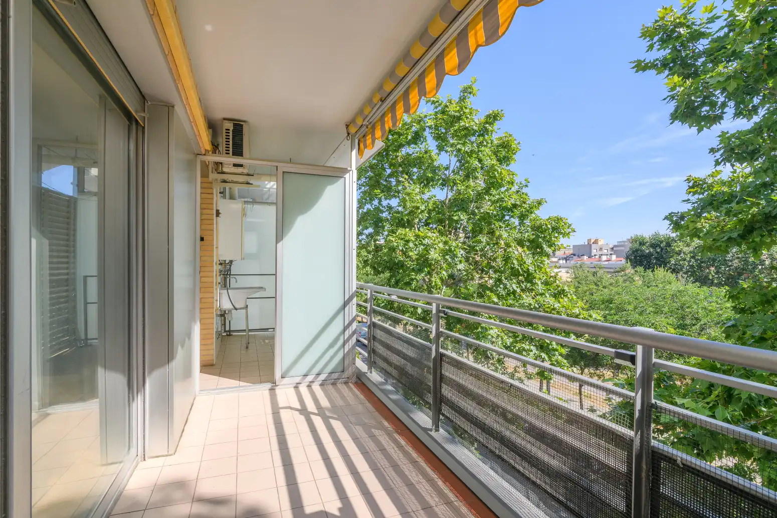 Terraza de Piso en venta en Viladecans con Calefacción, Jardín privado y Parquet