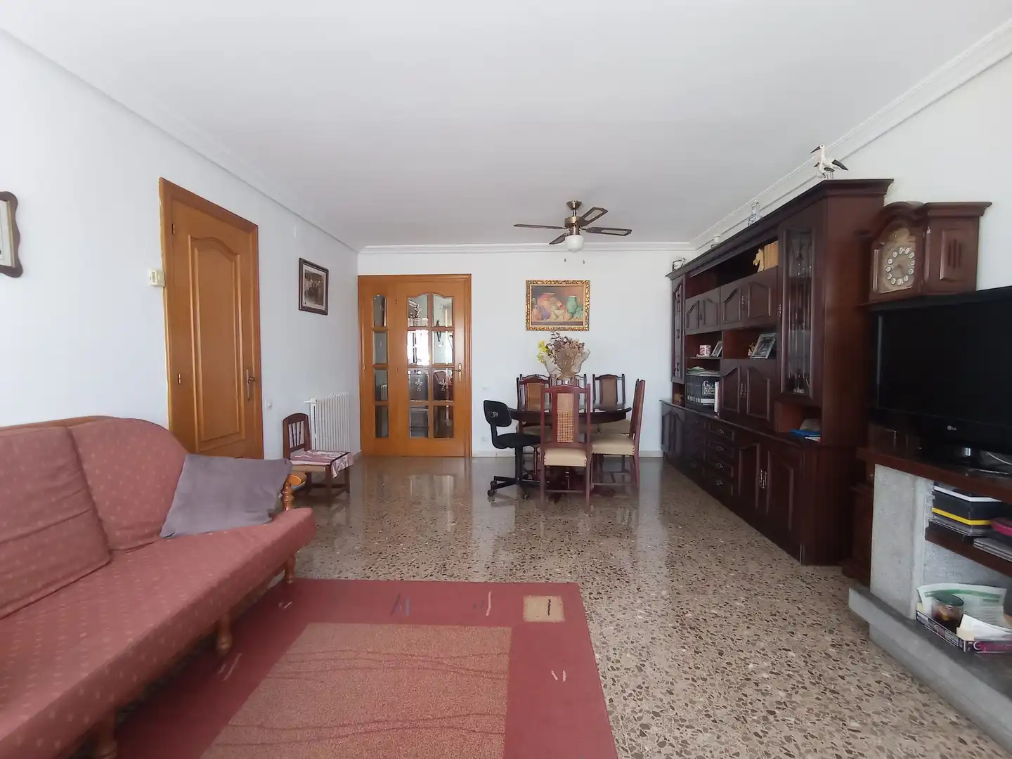 Wohnzimmer von Einfamilien-Reihenhaus zum Verkauf in Santa Perpètua de Mogoda mit Klimaanlage, Heizung und Terrasse