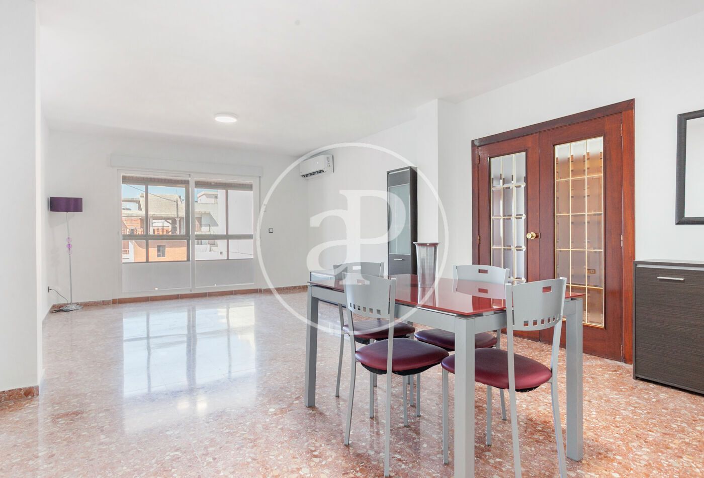 Exterior view of Flat to rent in  Valencia Capital  with Air Conditioner, Heating and Terrace