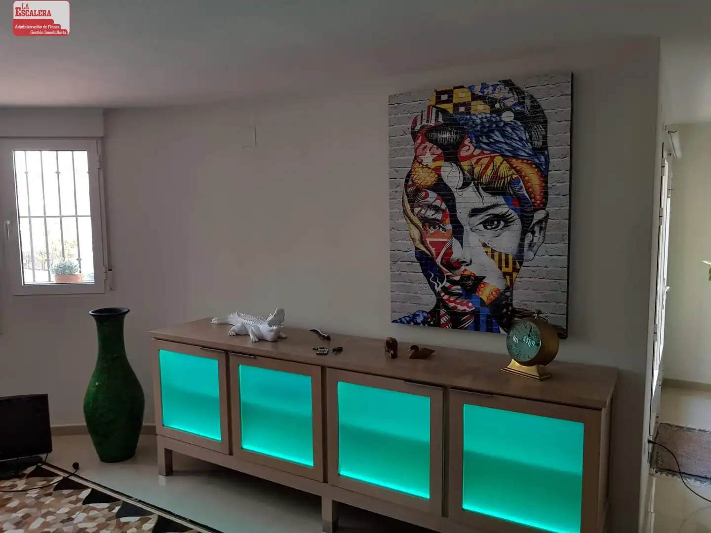Sala de estar de Casa o chalet en venta en Castalla con Aire acondicionado, Calefacción y Jardín privado