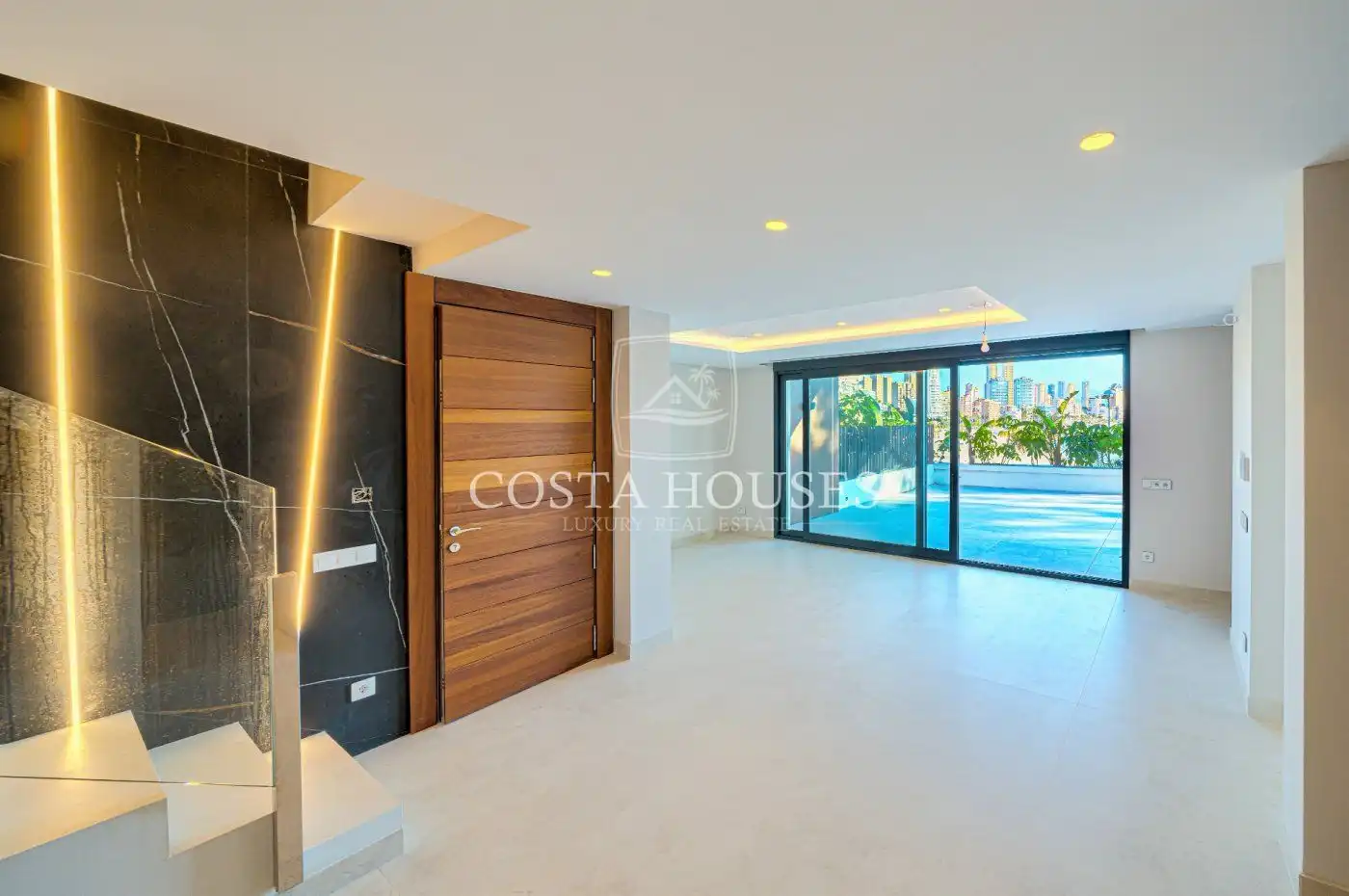 Planta baja en venta en Benidorm con Aire acondicionado, Jardín privado y Terraza
