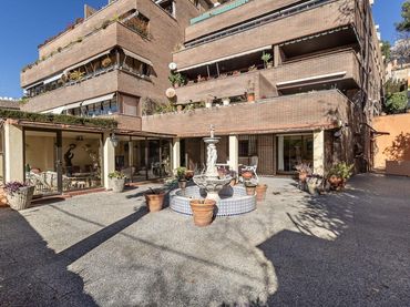 Flat with pool for sale in Centro