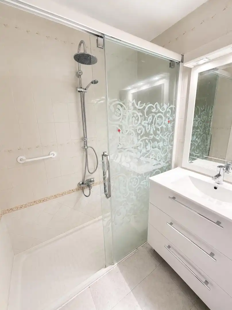 Bany de Pis en venda en Mérida amb Aire condicionat i Terrassa