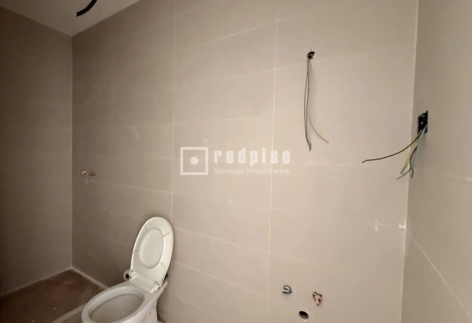 Baño de Estudio en venta en Málaga con Calefacción y Terraza