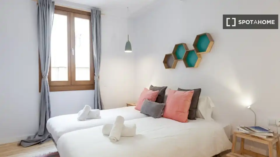 Flat with terrace to rent in Ciutat Vella, imagen 18