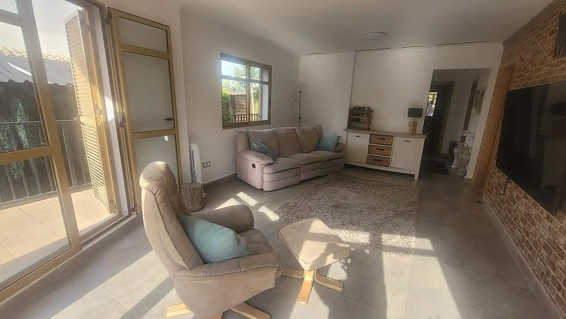 Detached house with pool for sale in Golf Bahía, imagen 5