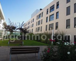 Exterior view of Flat for sale in Valladolid Capital  with Heating, Private garden and Storage room