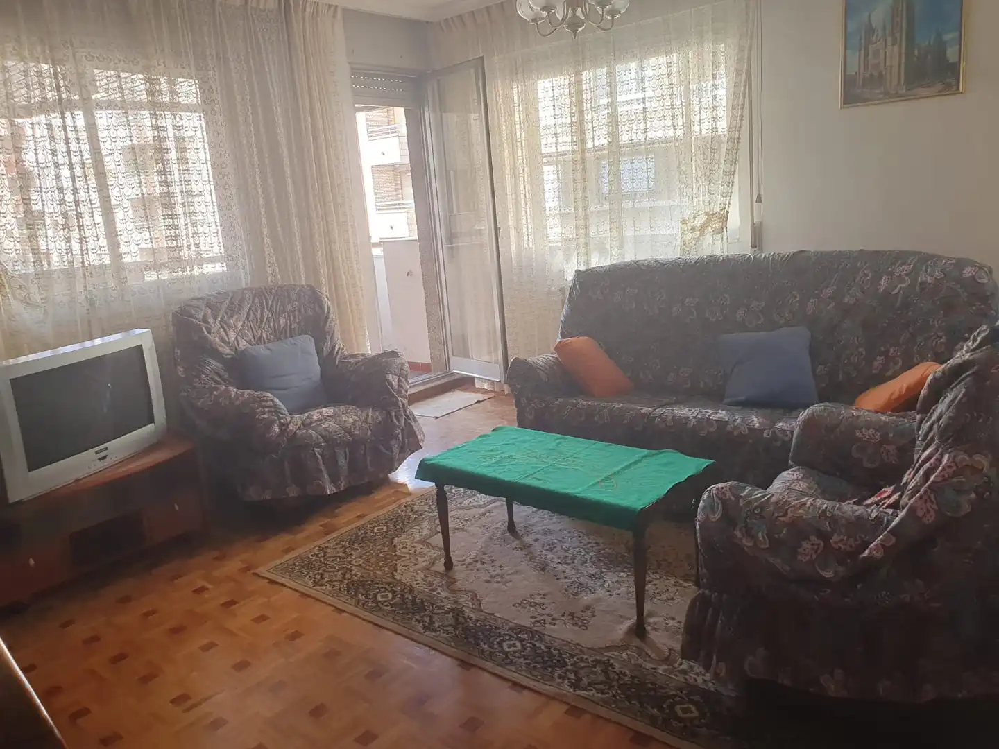 Wohnzimmer von Wohnung zum Verkauf in León Capital  mit Heizung, Parkett und Terrasse