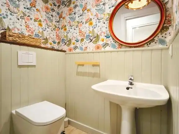 Badezimmer von Wohnung zum Verkauf in Campdevànol mit Heizung, Terrasse und Möbliert